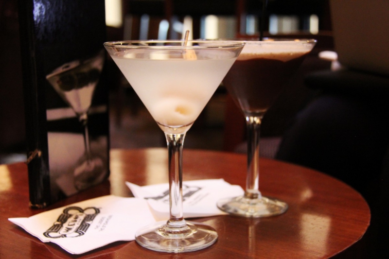 brasserie-BLAUSASC-min_martini_bar_lychee_chocolate_alcohol_liquor_happy_hour_happy-910161